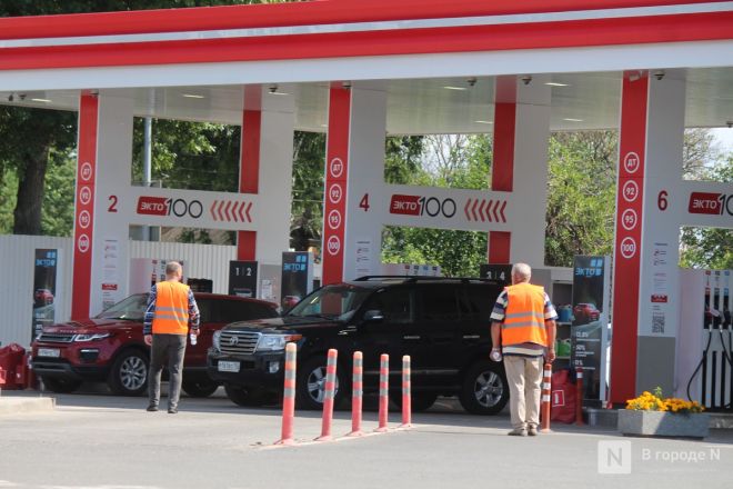 Плачь и смотри: что происходит сейчас на заправках в Нижнем Новгороде &mdash; репортаж &laquo;В городе N&raquo; - фото 11