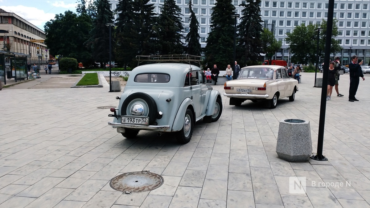 Редкие автомобили на нижегородских улицах: колеса страны Советов - фото 57